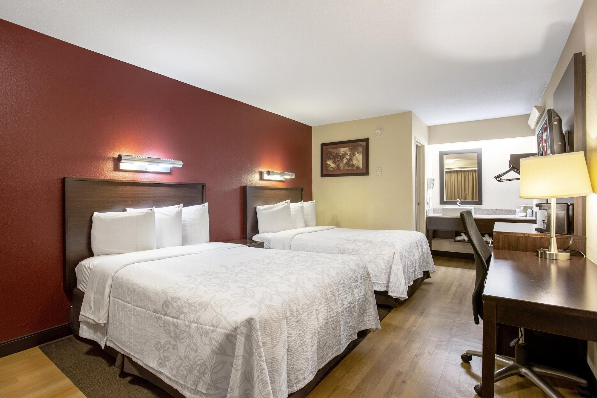 Red Roof Inn Plus+ Wilmington - Newark Christiana Екстериор снимка