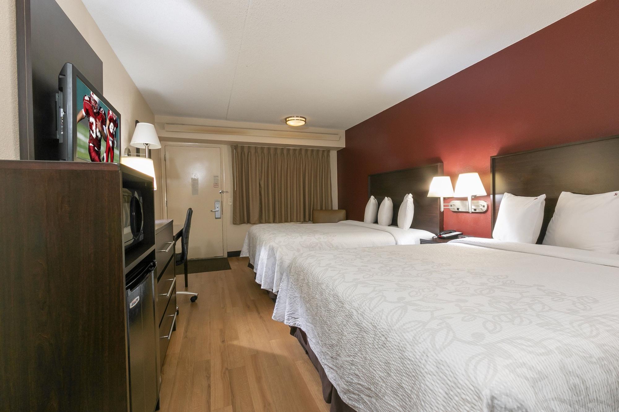 Red Roof Inn Plus+ Wilmington - Newark Christiana Екстериор снимка