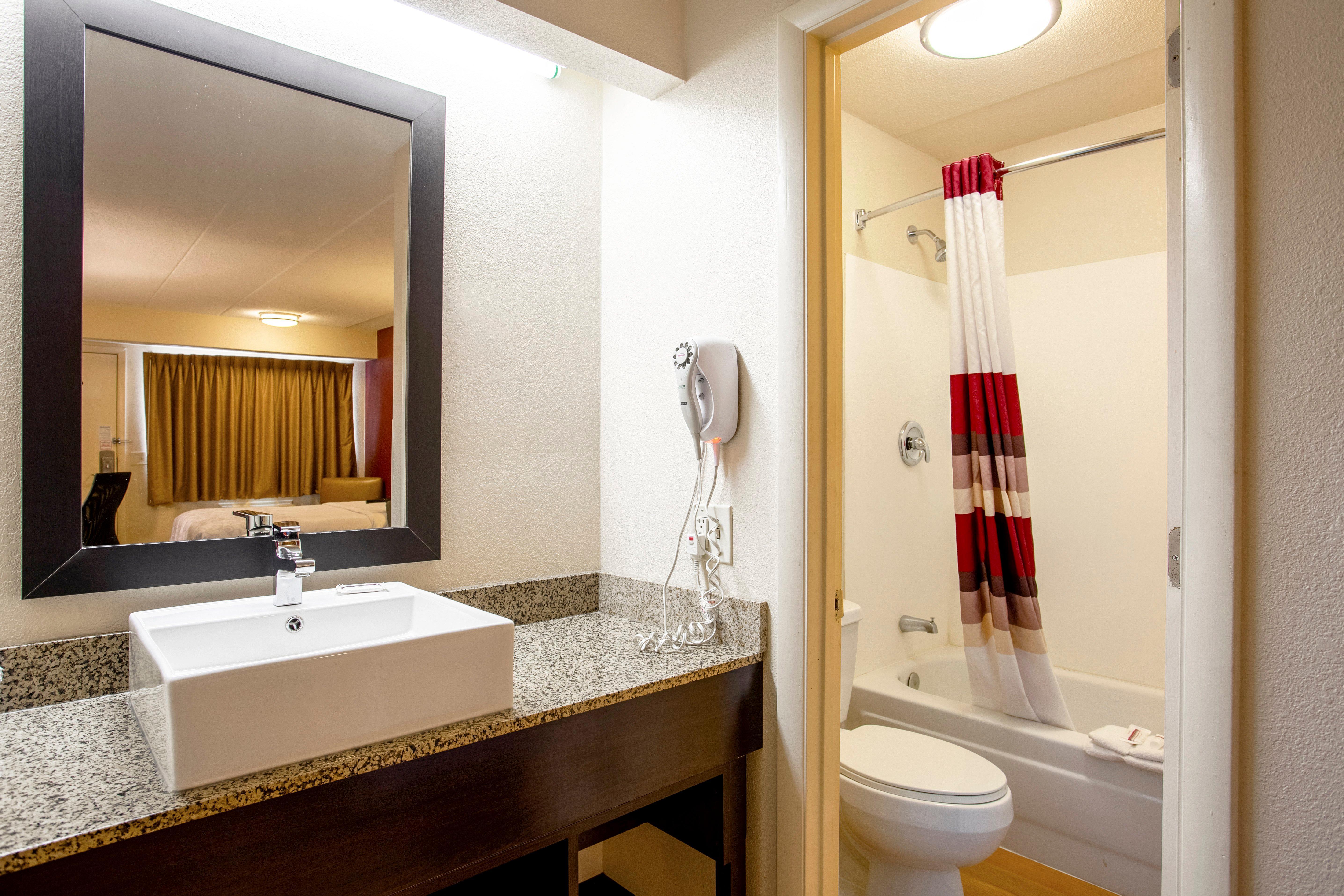 Red Roof Inn Plus+ Wilmington - Newark Christiana Екстериор снимка