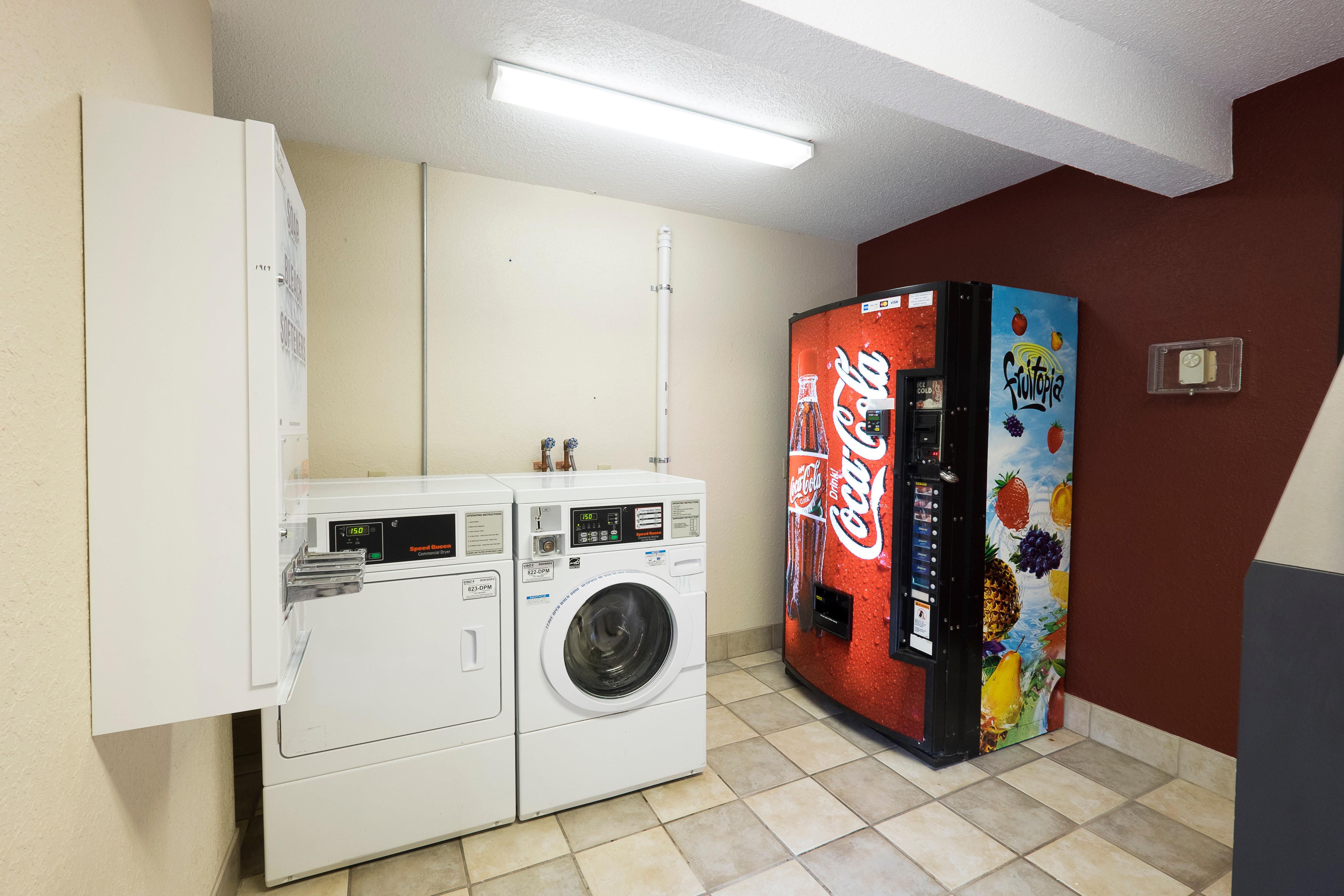 Red Roof Inn Plus+ Wilmington - Newark Christiana Екстериор снимка