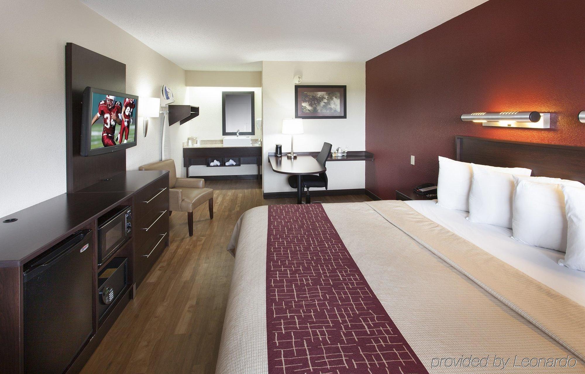 Red Roof Inn Plus+ Wilmington - Newark Christiana Екстериор снимка