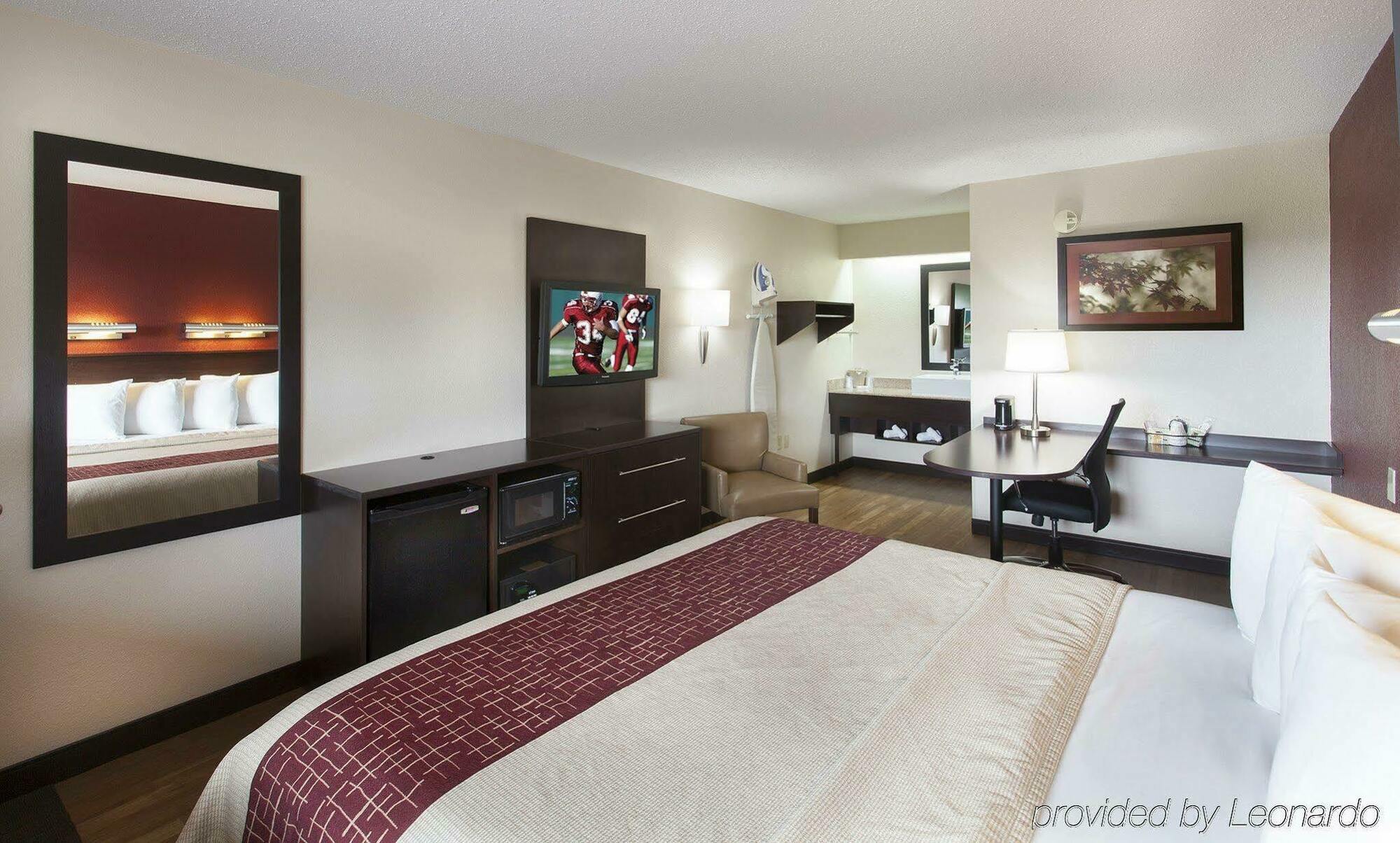 Red Roof Inn Plus+ Wilmington - Newark Christiana Екстериор снимка