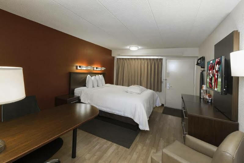 Red Roof Inn Plus+ Wilmington - Newark Christiana Екстериор снимка